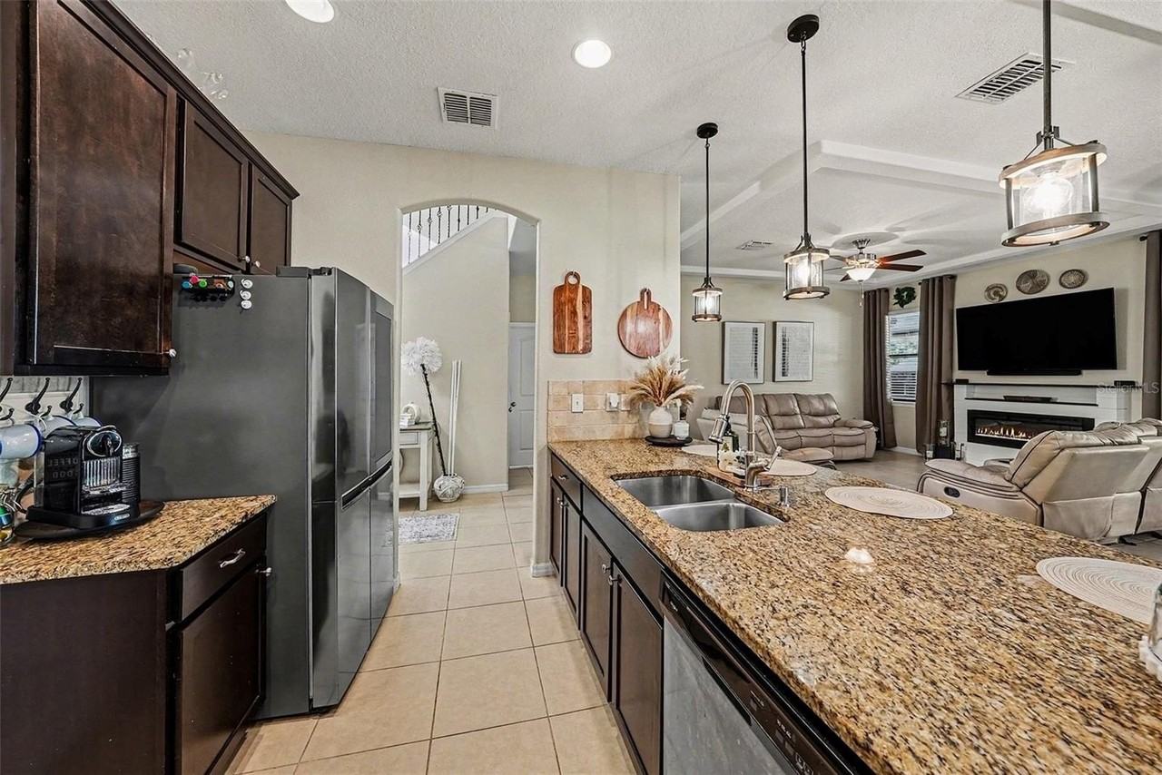 12530 Ballentrae Forest Dr - Photo 3 of 25