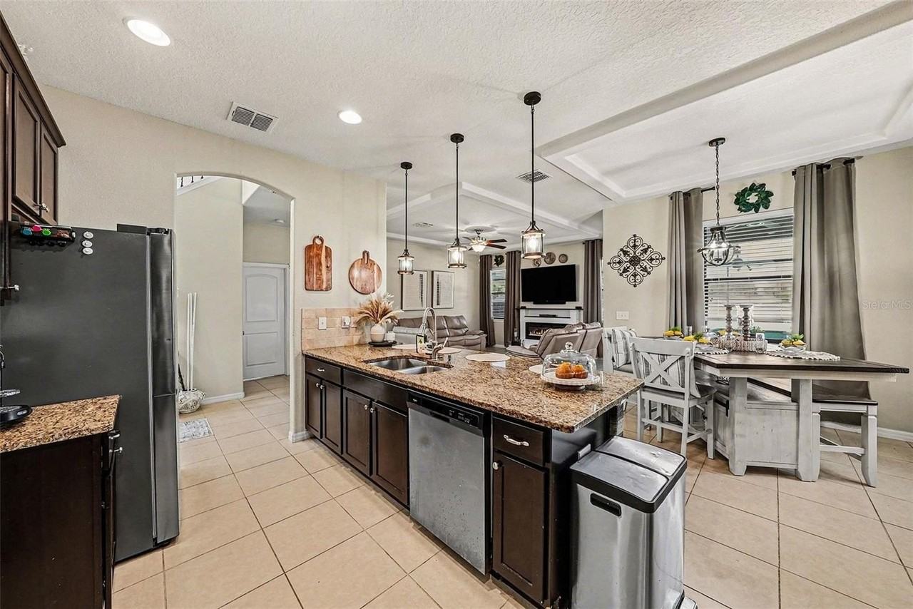 12530 Ballentrae Forest Dr - Photo 4 of 25