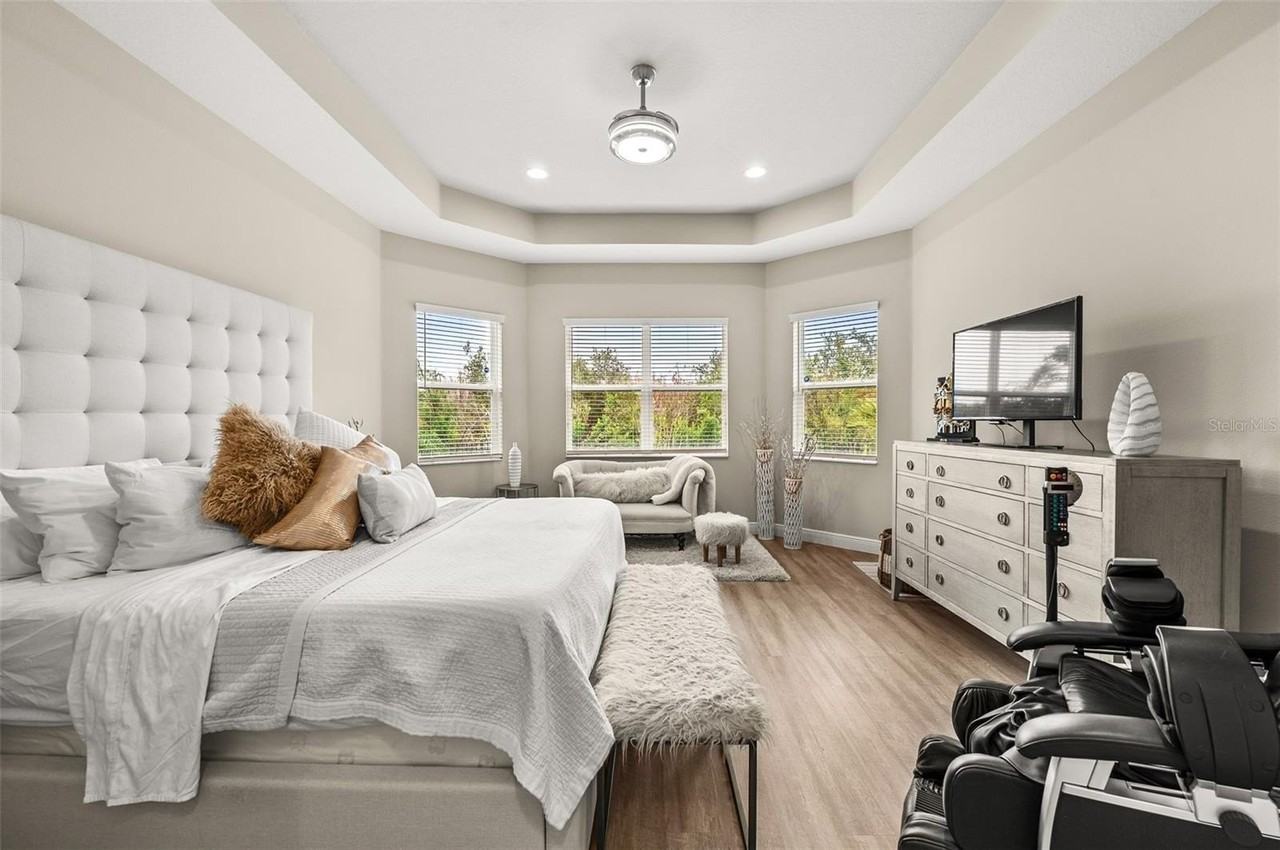 30715 Tumbleberry St - Photo 2 of 15