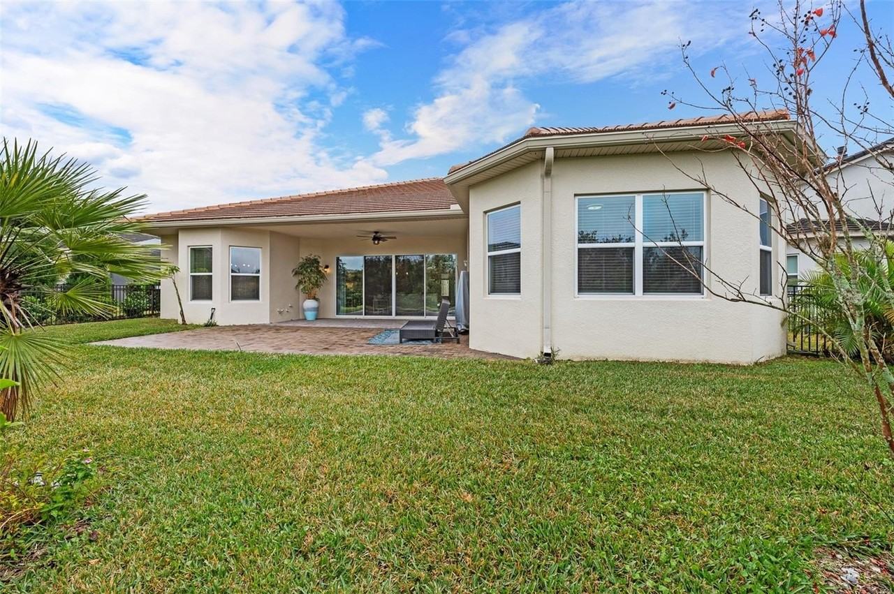 30715 Tumbleberry St - Photo 5 of 15