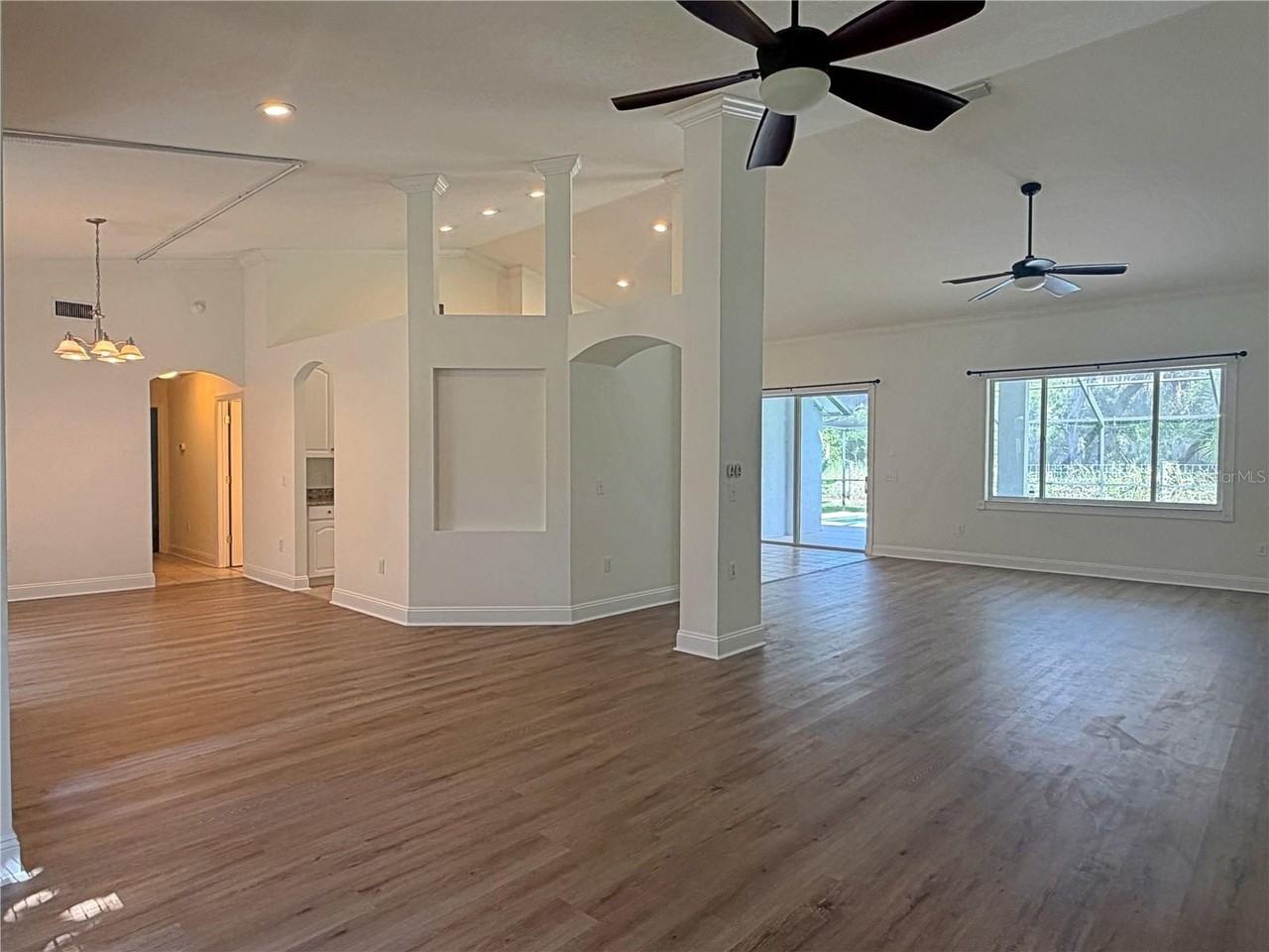 14832 Heronglen Dr - Photo 6 of 35