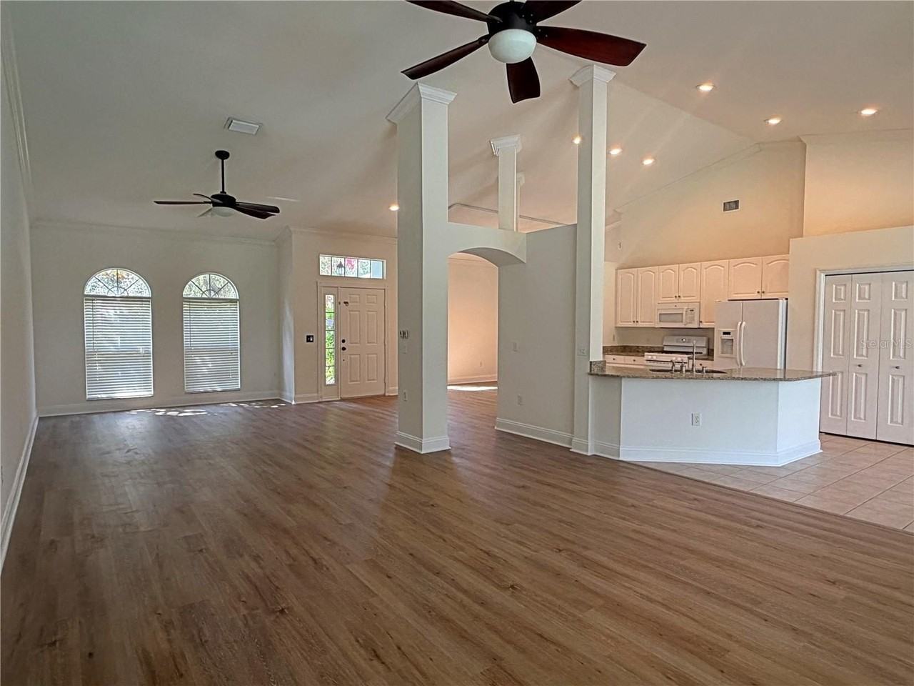 14832 Heronglen Dr - Photo 7 of 35