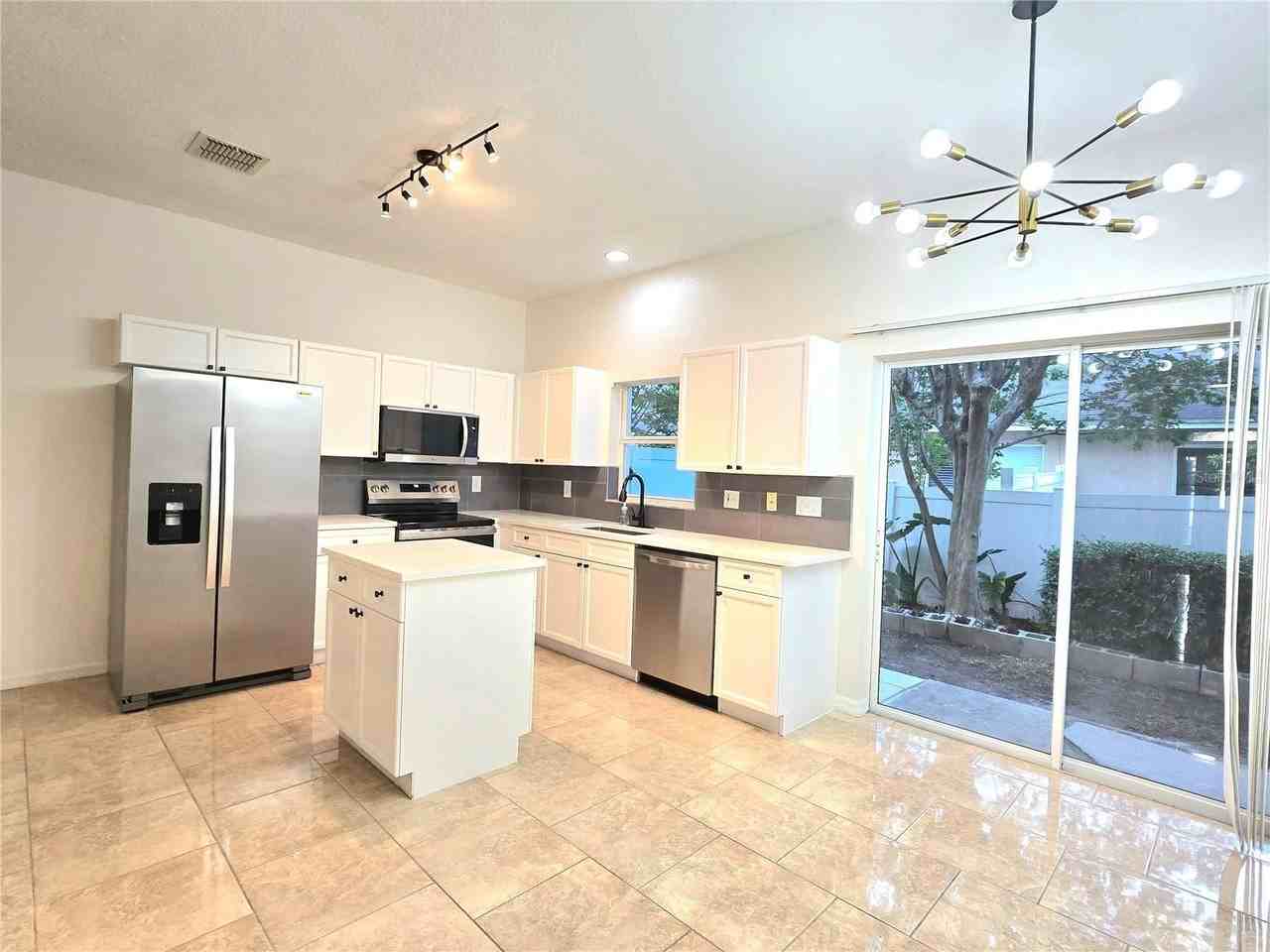 13241 Opal Ct - Photo 7 of 41