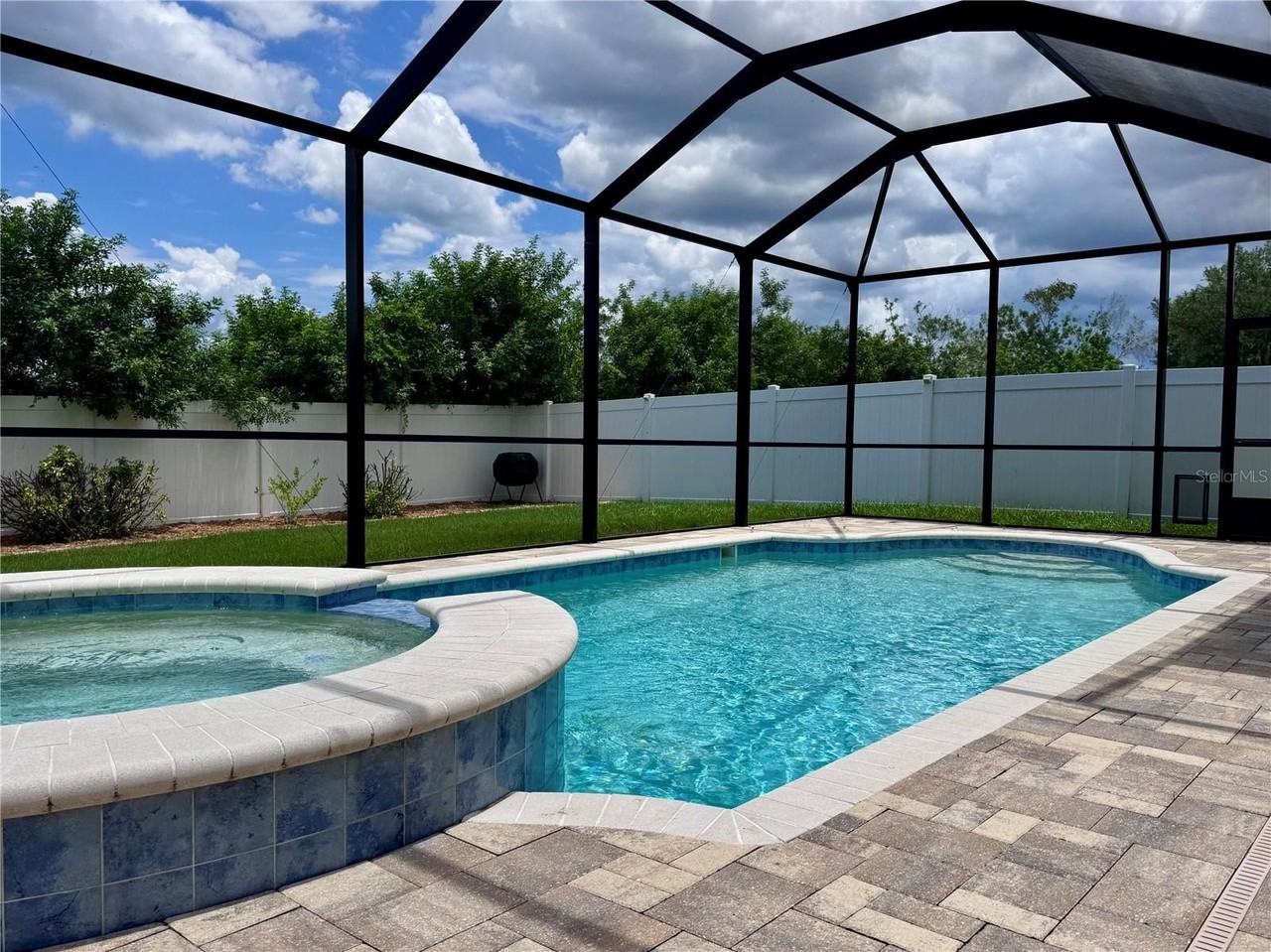 1625 Emerald Hill Way - Photo 3 of 50