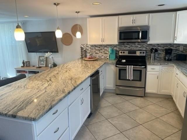 2765 61st Ave N - Photo 6 of 26