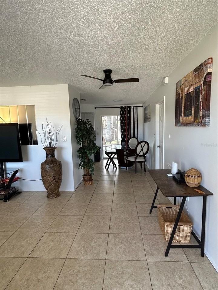 7808 Osteen Rd - Photo 2 of 20