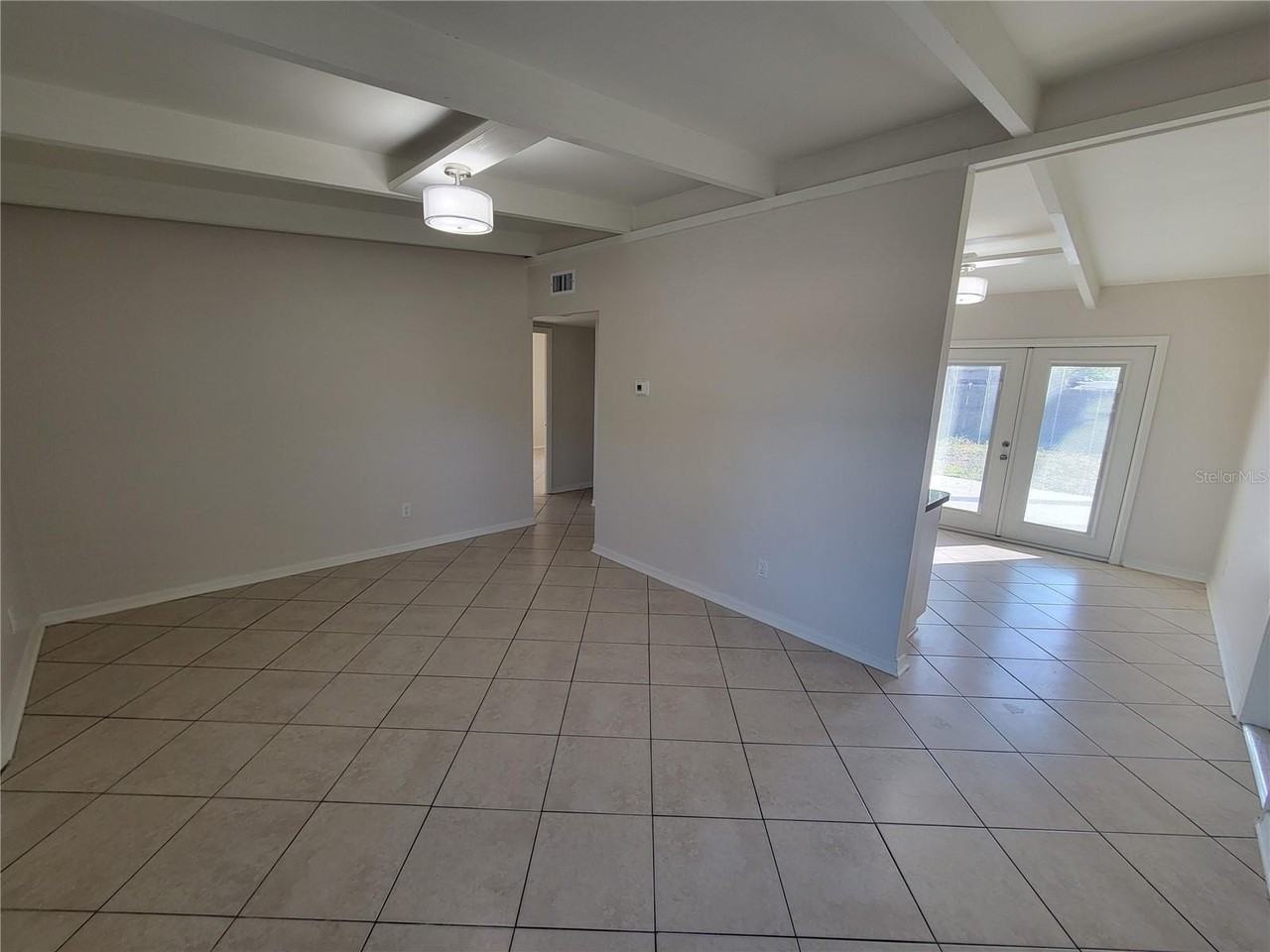 1212 Windermere Way - Photo 4 of 17