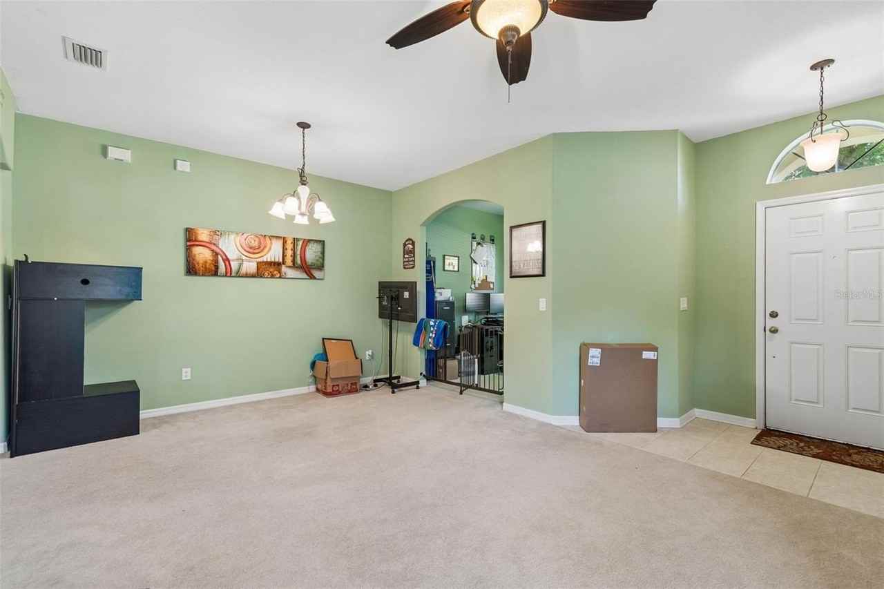 4017 Langdrum Dr - Photo 7 of 38