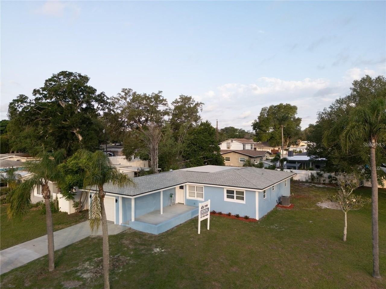 10341 Kumquat Ln - Photo 5 of 40