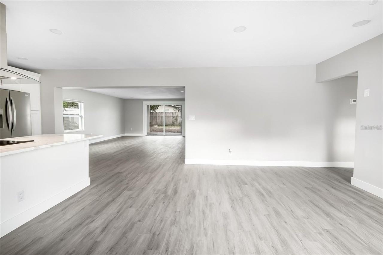10341 Kumquat Ln - Photo 6 of 40
