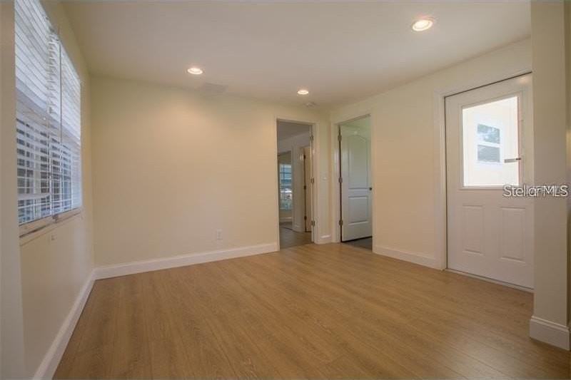 908 W Ohio Ave - Photo 4 of 16