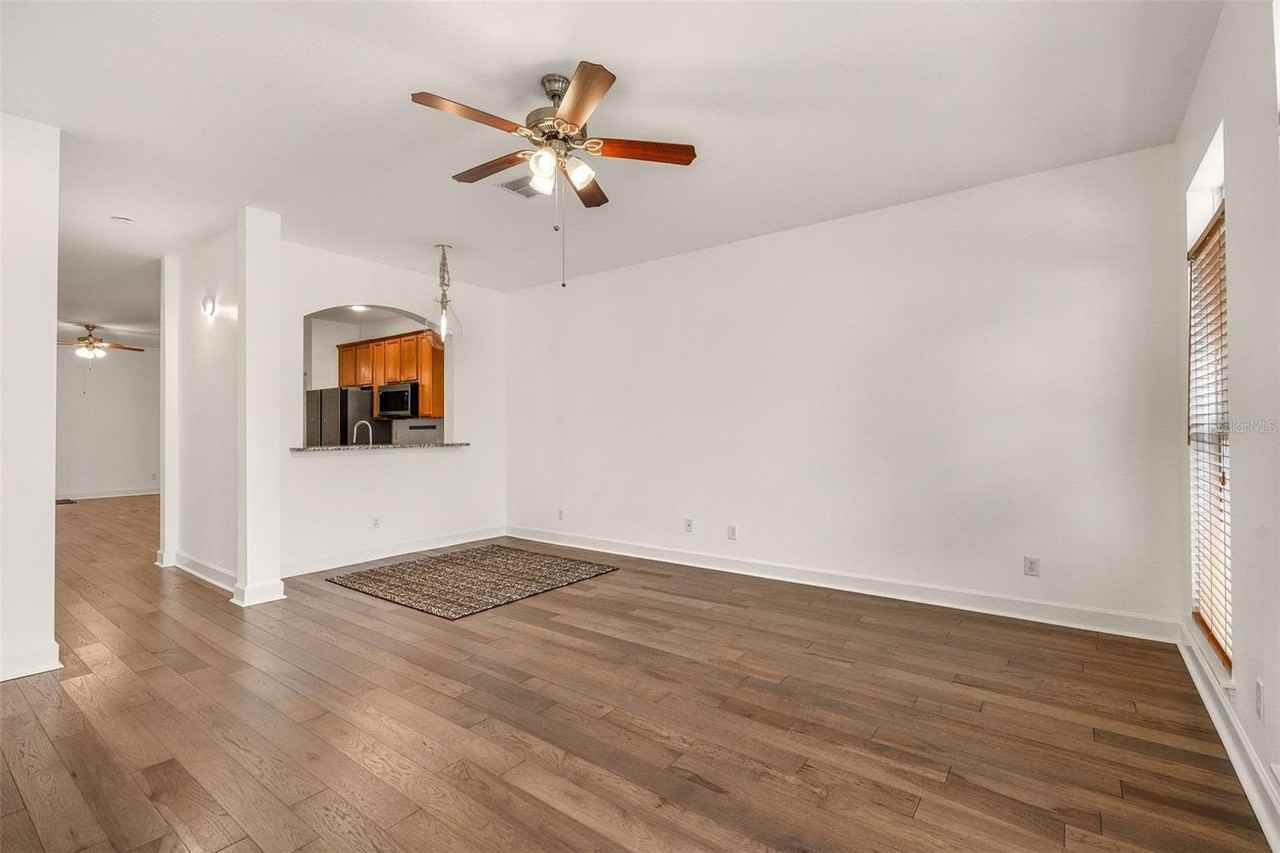 628 3rd Ave S - Photo 5 of 22