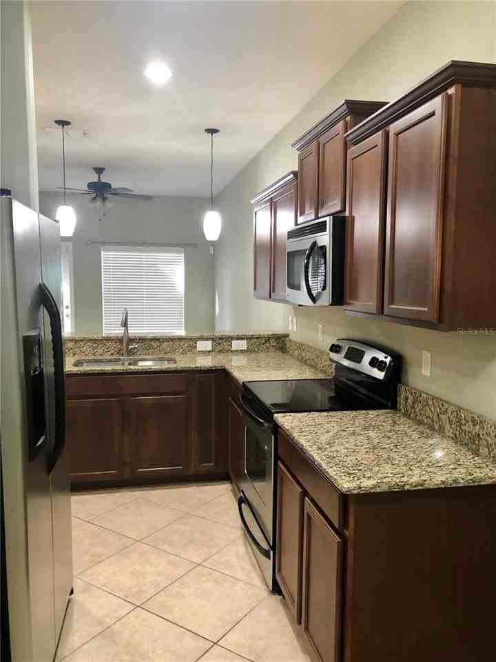 8541 Brushleaf Way - Photo 3 of 41