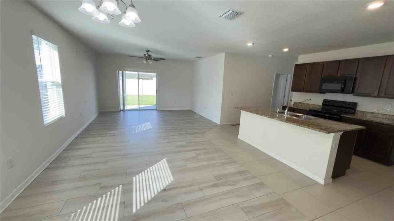 32724 Ansley Bloom Ln - Photo 5 of 31