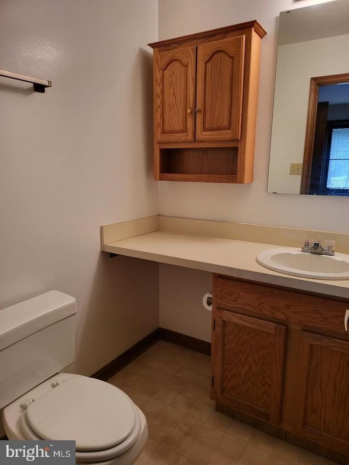 44788 Locust Ridge Ct - Photo 7 of 10