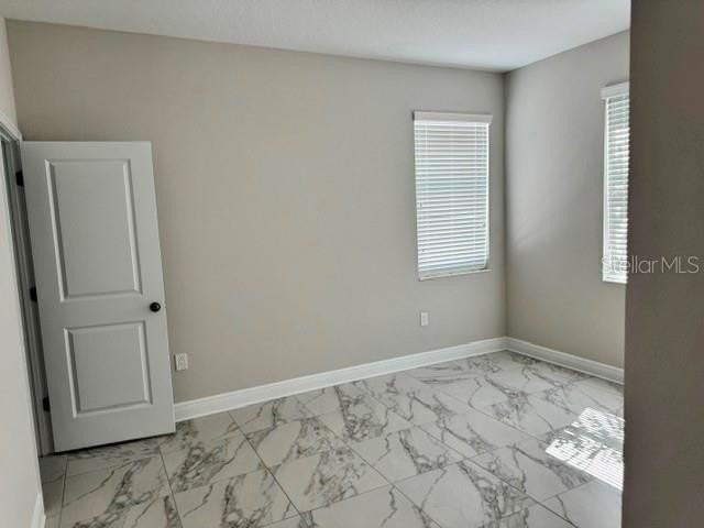 2531 W Walnut St - Photo 6 of 18