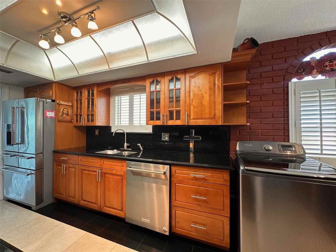 2699 Seville Blvd #701 - Photo 6 of 30