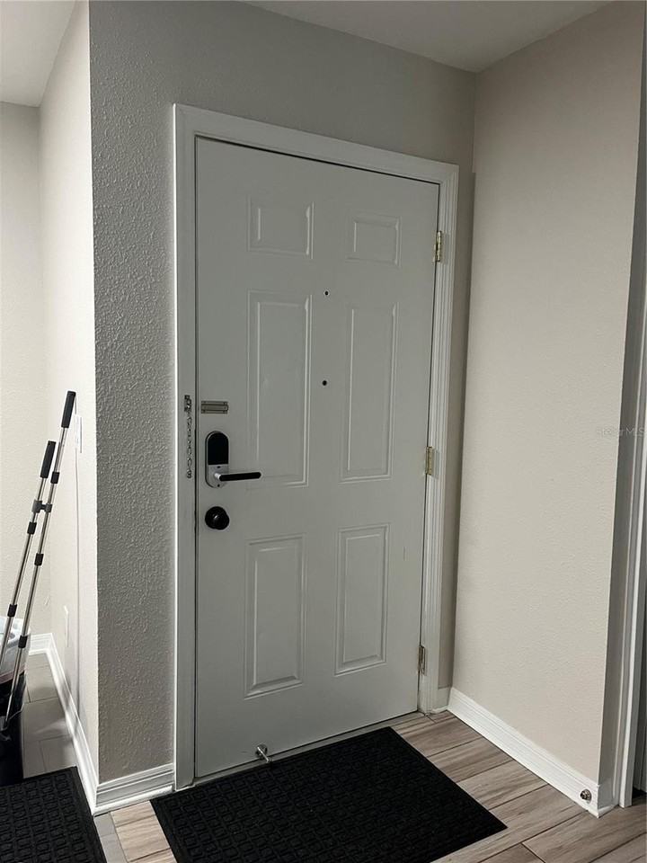 528 Golden Raintree Pl - Photo 5 of 45