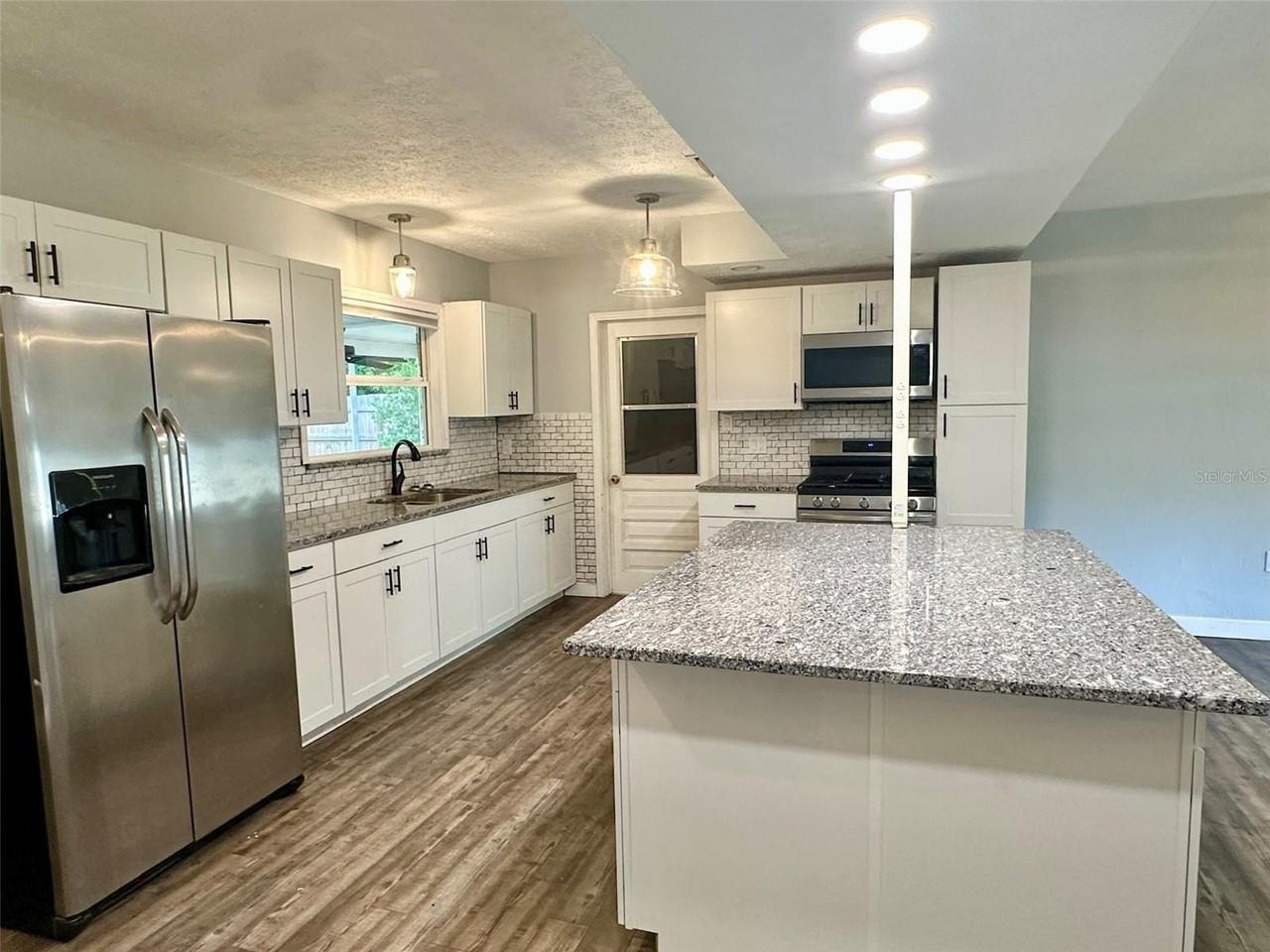 5936 Elm St - Photo 2 of 30