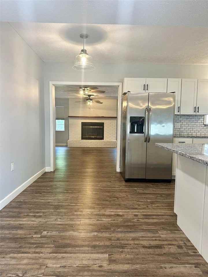 5936 Elm St - Photo 7 of 30