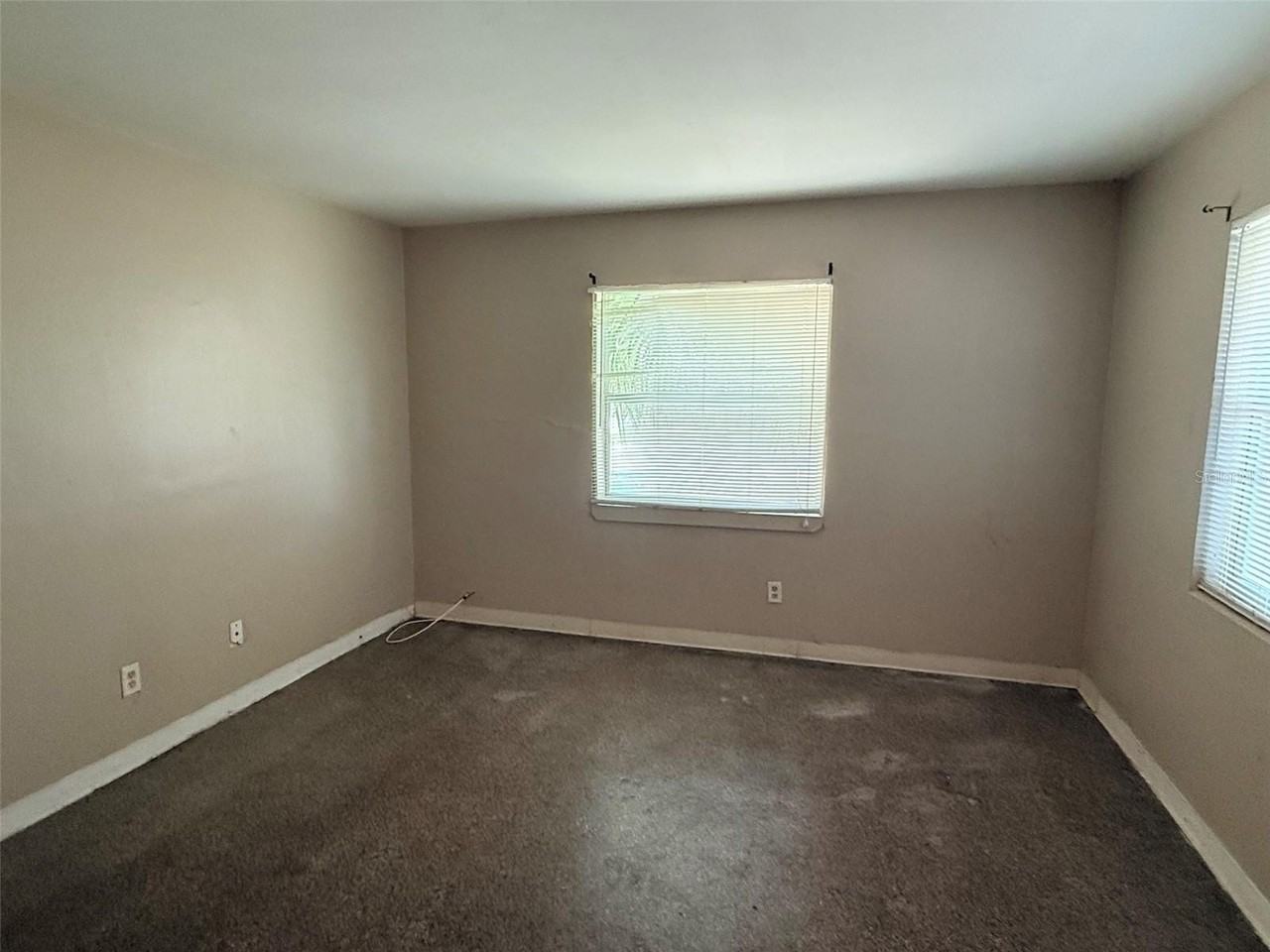 1273 S Betty Ln - Photo 3 of 15