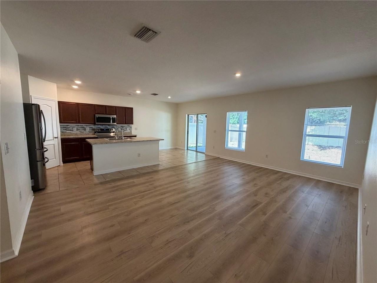 10119 Candleberry Woods Ln - Photo 2 of 10