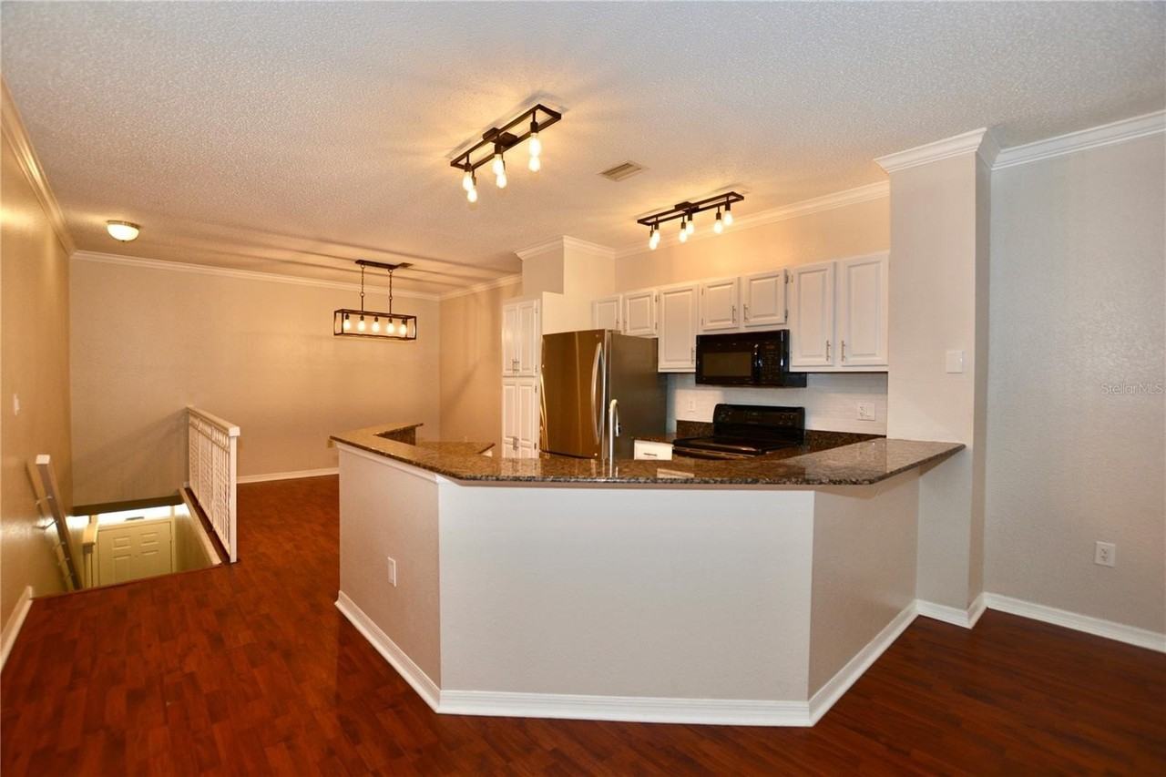 845 Normandy Trace Rd - Photo 4 of 50