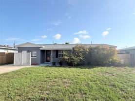 6041 43rd Ave N - Photo 1 of 1