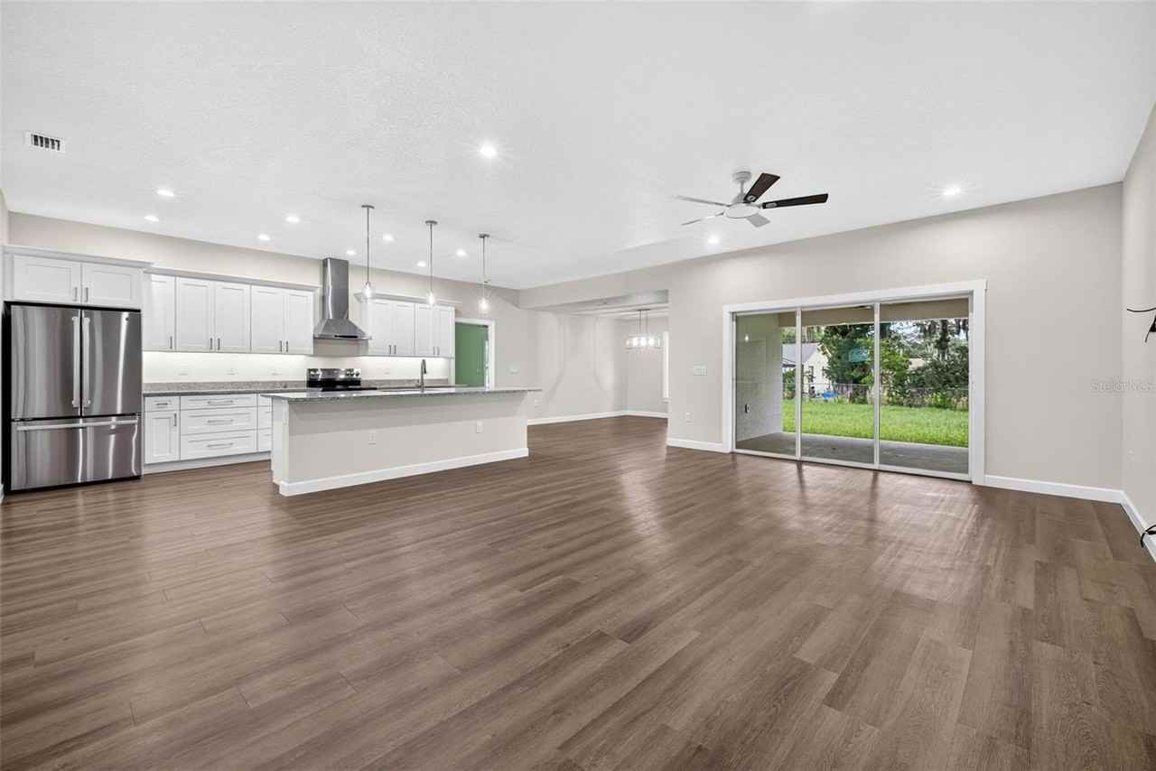 12038 San Angela Dr - Photo 7 of 26