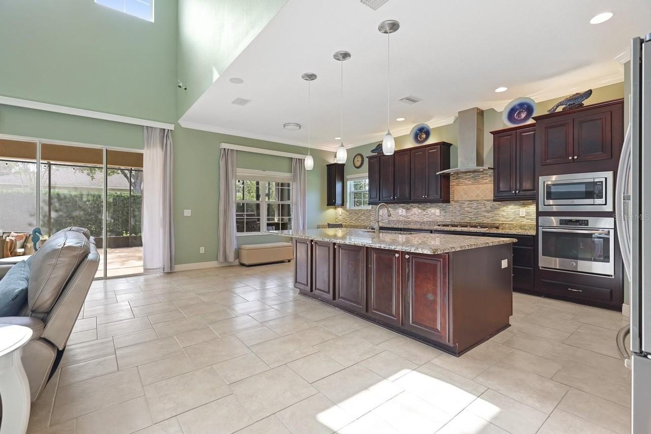 5210 Sparrowglen Pl - Photo 5 of 20
