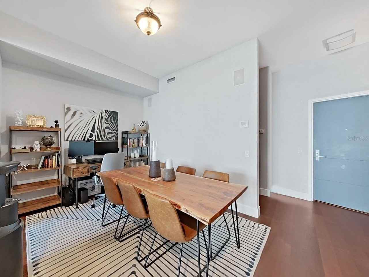 111 N 12th St #1810 - Photo 4 of 39