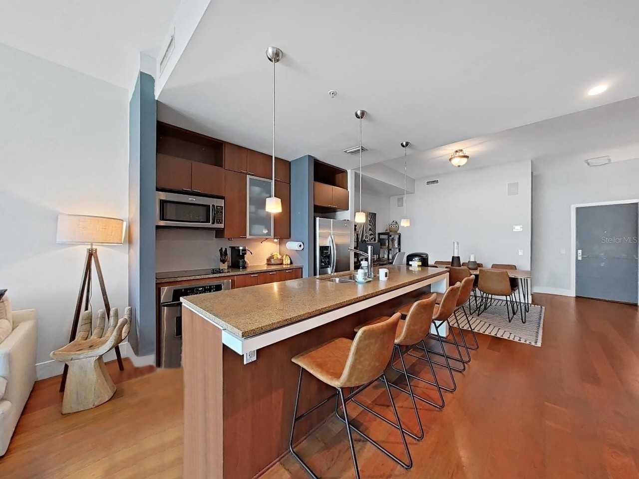 111 N 12th St #1810 - Photo 7 of 39