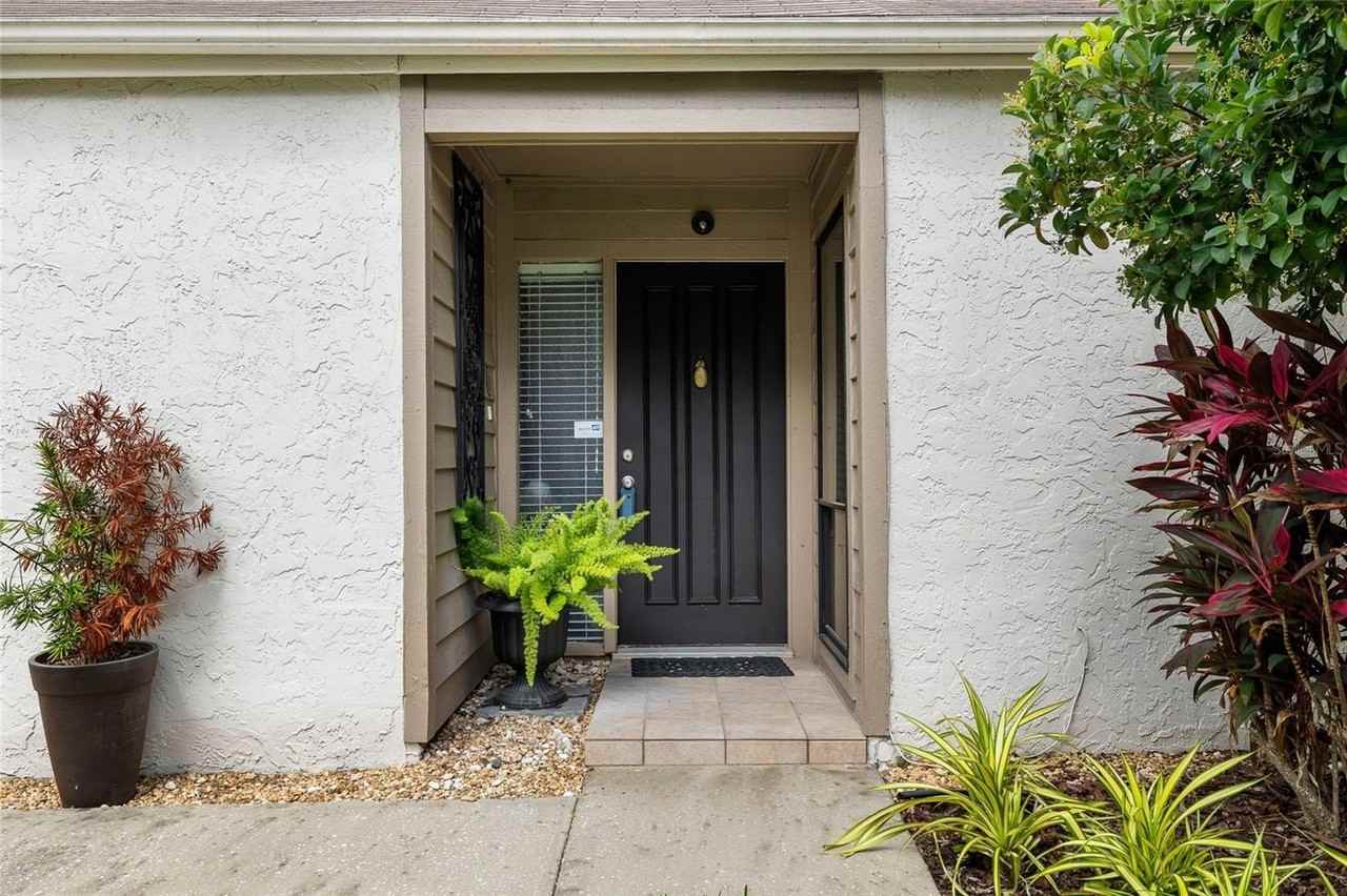 11520 Galleria Dr - Photo 4 of 29