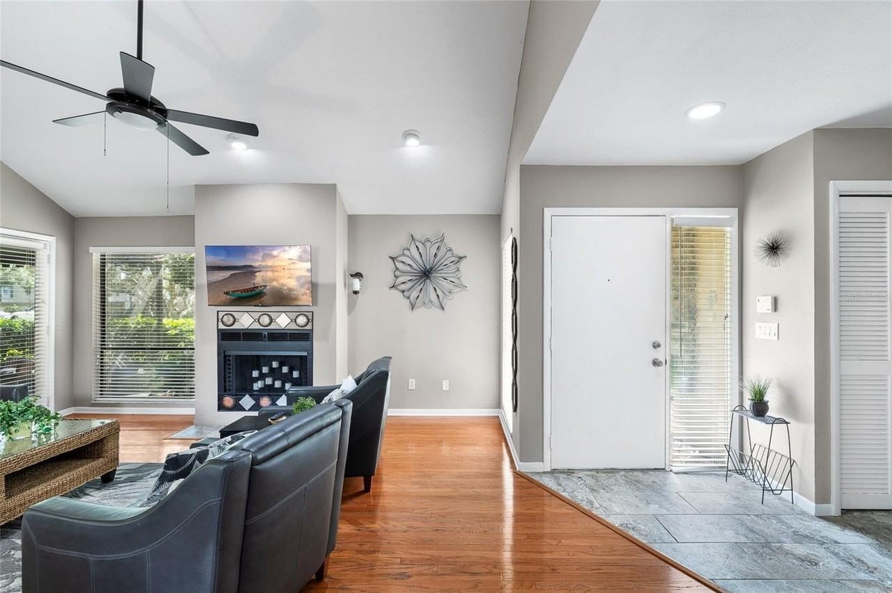 11520 Galleria Dr - Photo 5 of 29