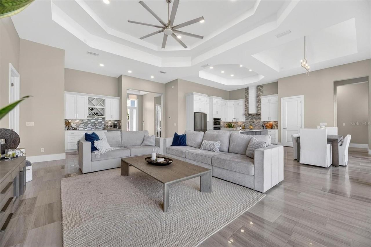 638 Manns Harbor Dr - Photo 4 of 50