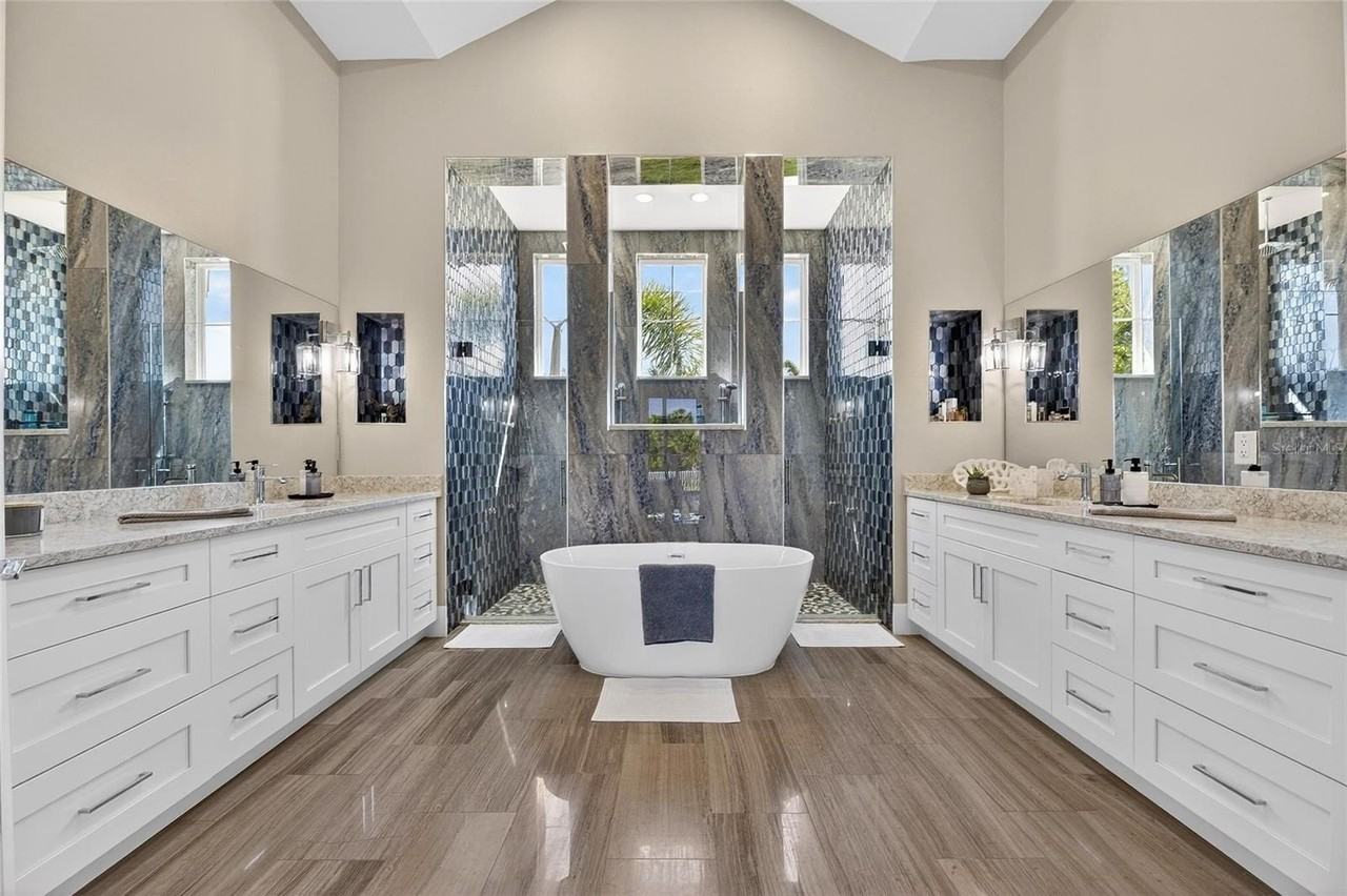 638 Manns Harbor Dr - Photo 5 of 50