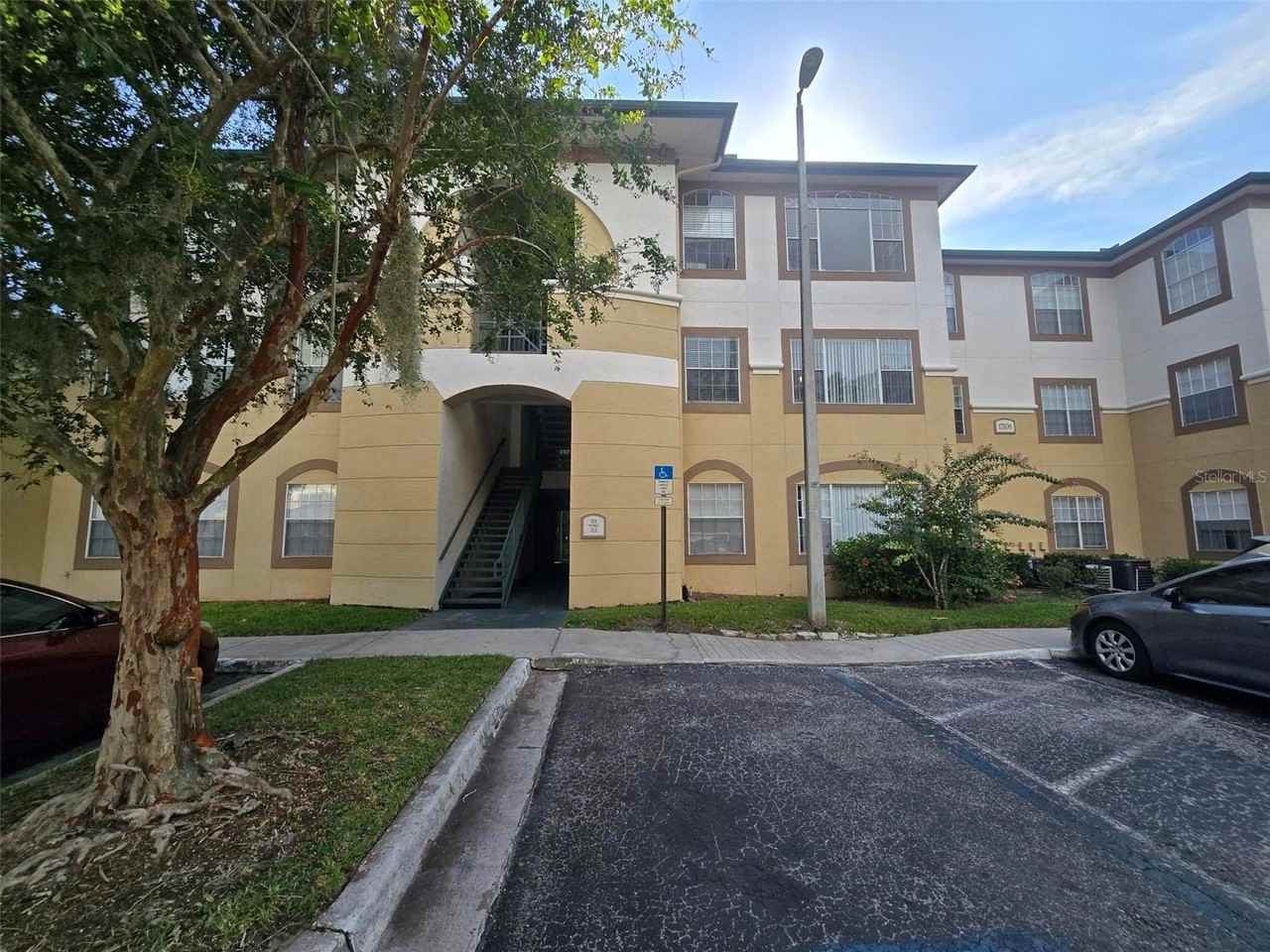 17108 Carrington Park Dr #707