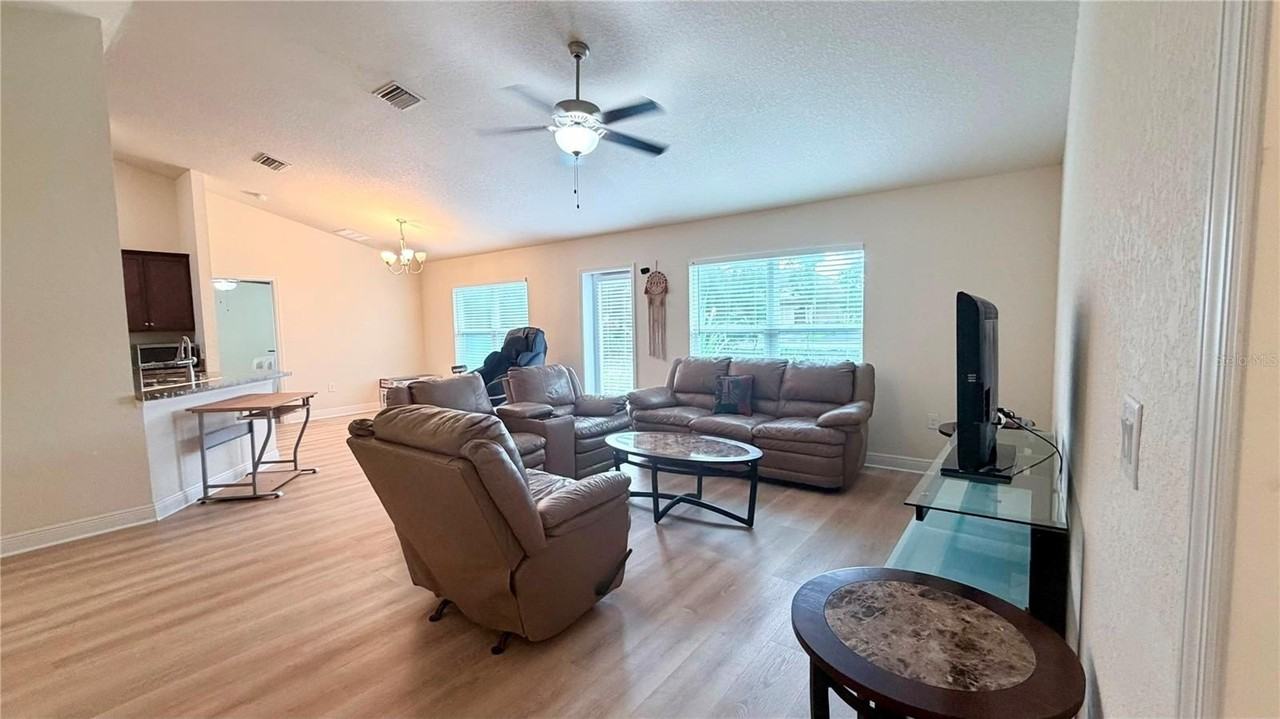 13064 Pirate Ln - Photo 6 of 29