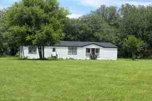 featured image of 10121 Evanston Ln