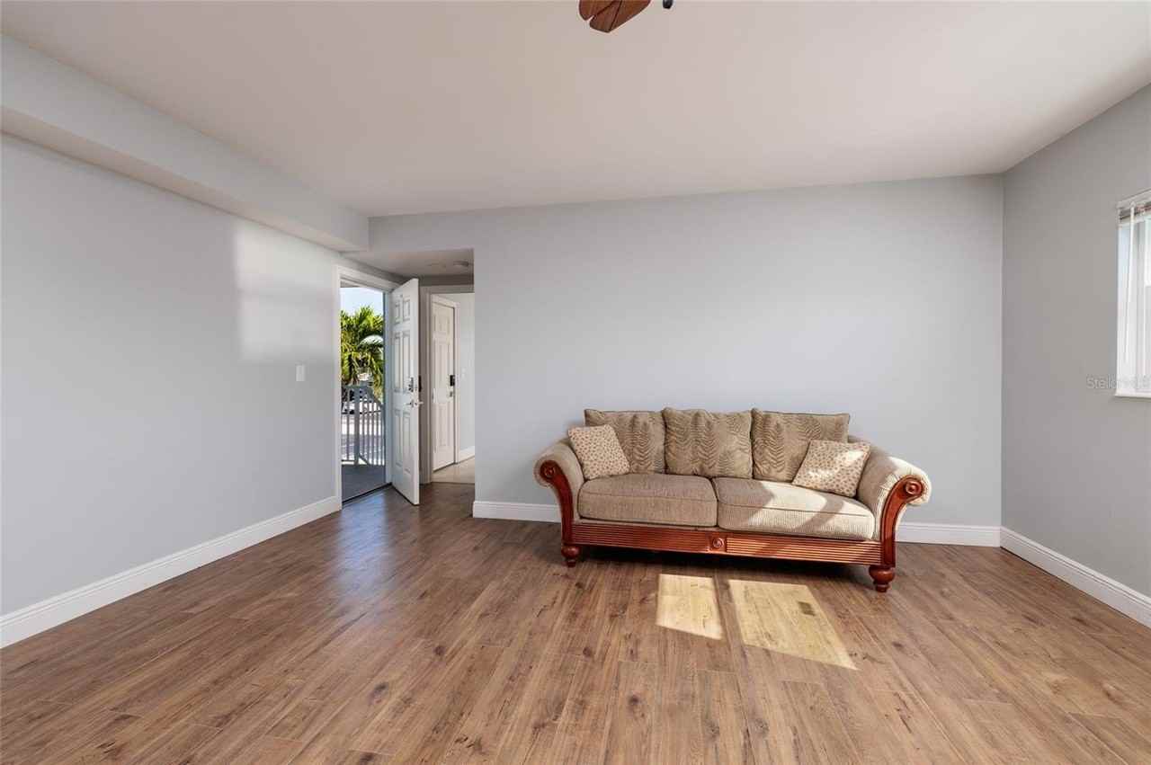 6000 2nd St E #6 - Photo 4 of 33