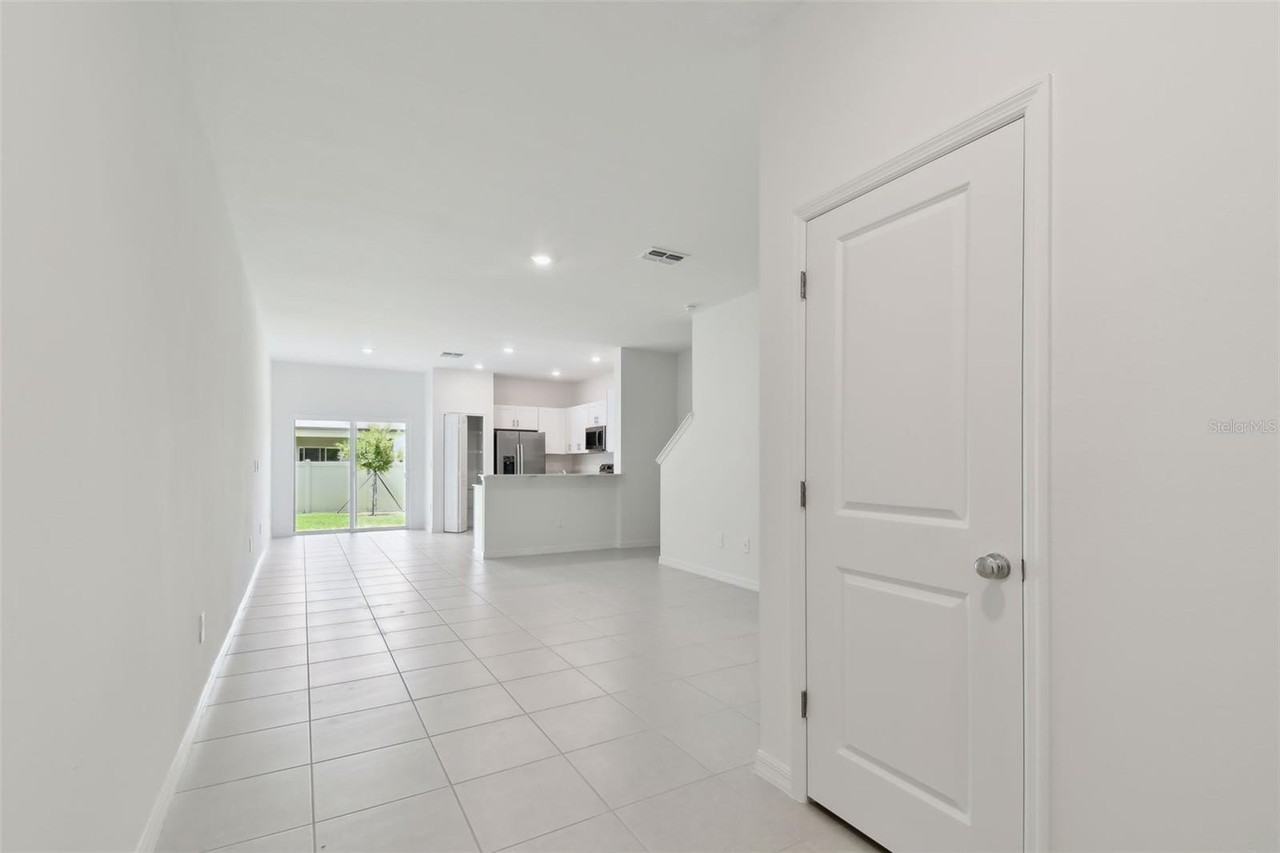2665 Buttercup Lucine Ln - Photo 5 of 50