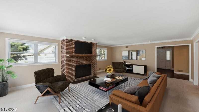408 Prospect Ave - Photo 7 of 37