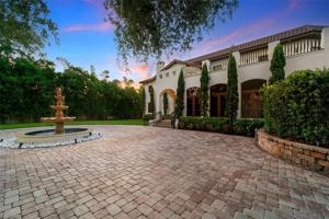 featured image of 4555 W Swann Ave