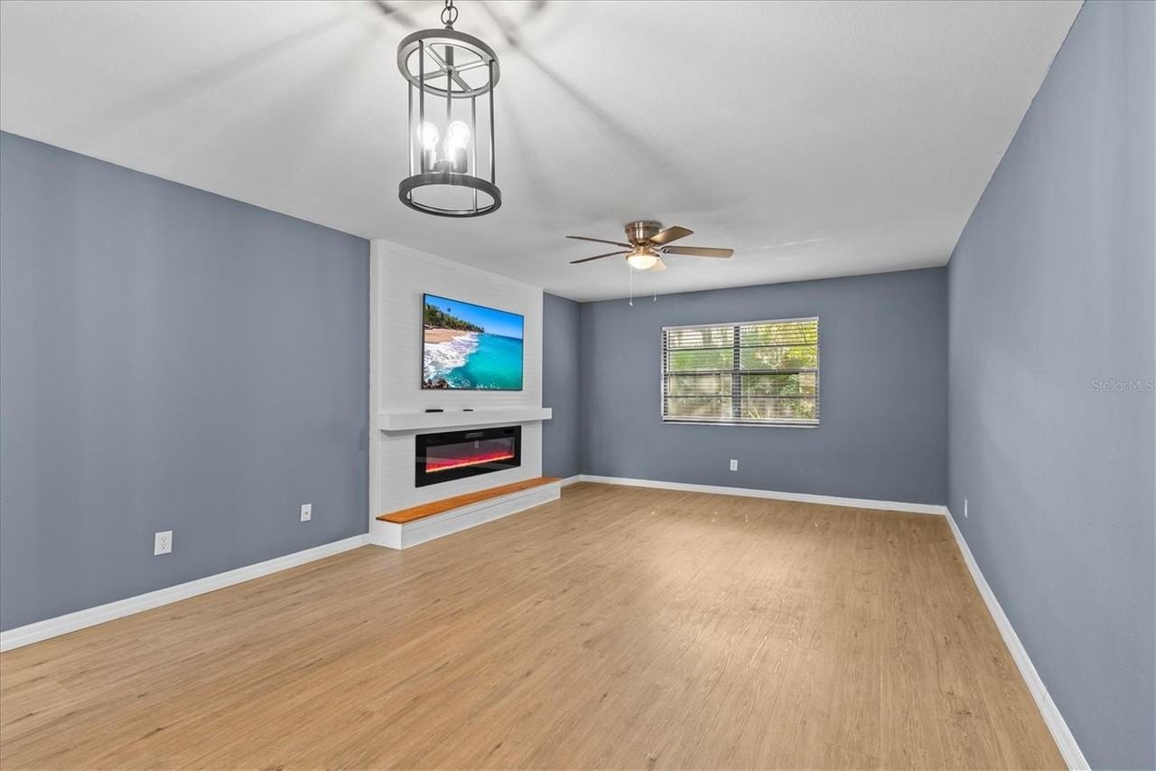 4045 Arrowwood Ct - Photo 6 of 24
