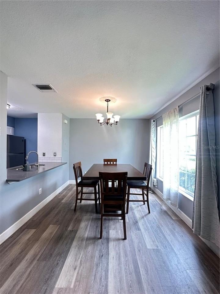 2235 Fluorshire Dr - Photo 3 of 14