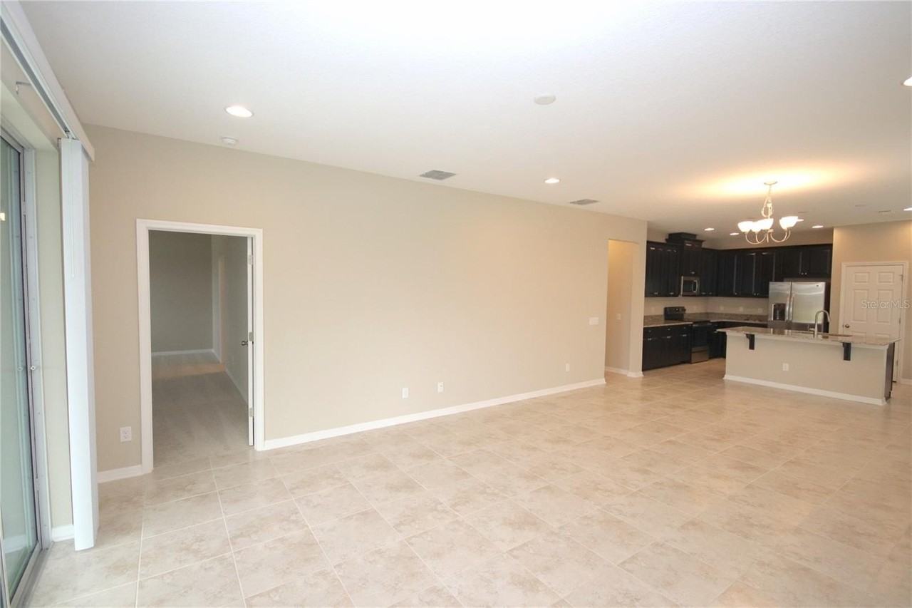 11415 Acacia Grove Ln - Photo 3 of 23