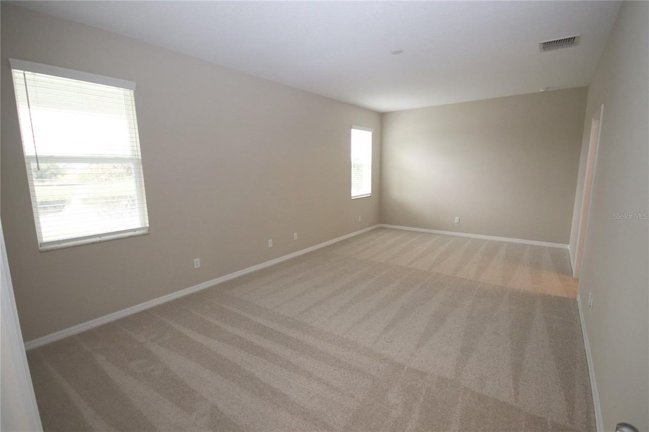 11415 Acacia Grove Ln - Photo 7 of 23