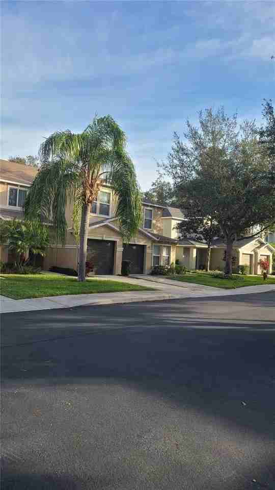 2914 Royal Tuscan Ln - Photo 7 of 36
