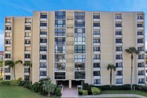 featured image of 830 S Gulfview Blvd #601