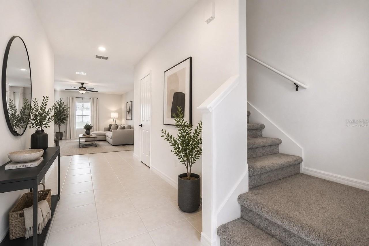 6335 Ten Acre Ct - Photo 2 of 35